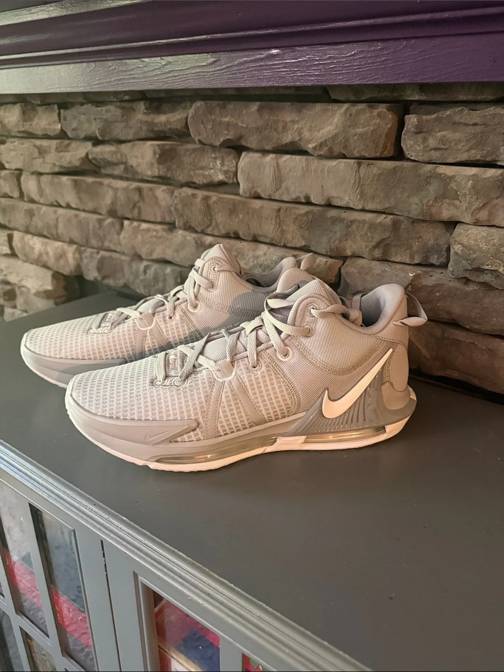 Nike LeBron Witness 7 in wolf grey and white